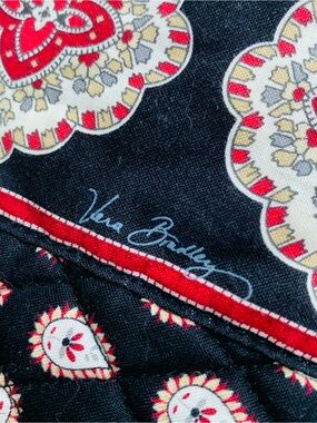 Vera Bradley Classic Black Retired Paisley Large Cosmetic Bag Lined Inside EUC